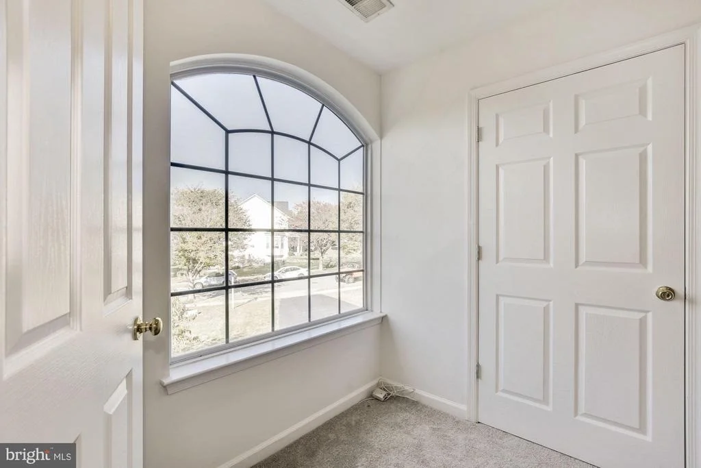 Photo of 4834 BROOM DRIVE