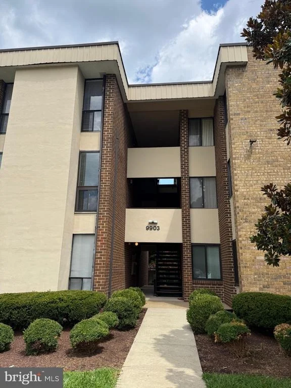 Photo of Unit 6101 at 9903 BLUNDON DRIVE