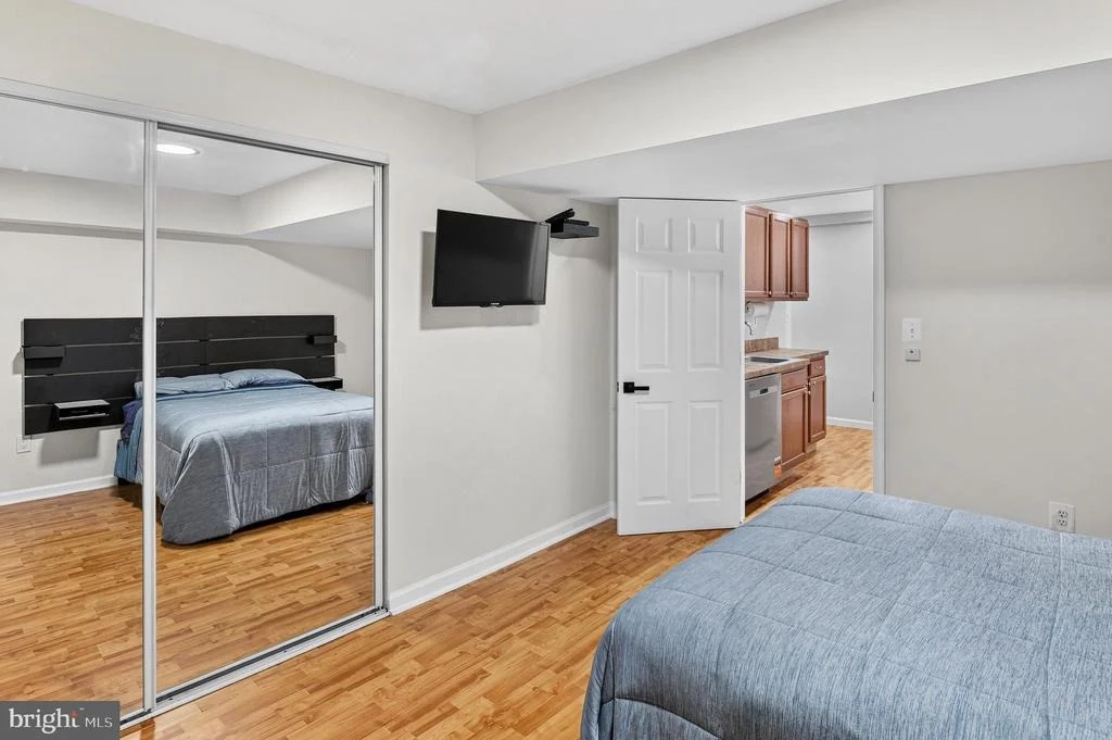 Photo of 1007 HARBOR DRIVE