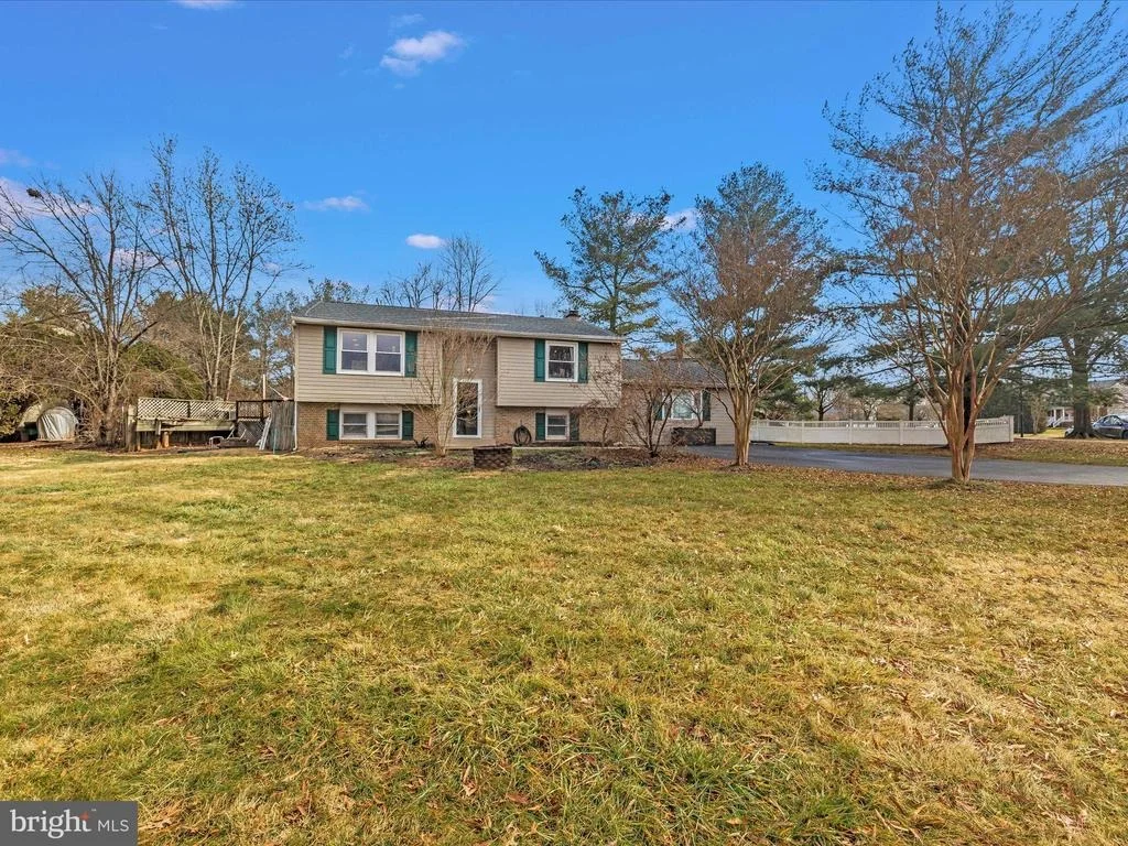 Photo of 19017 WOOTTON AVENUE