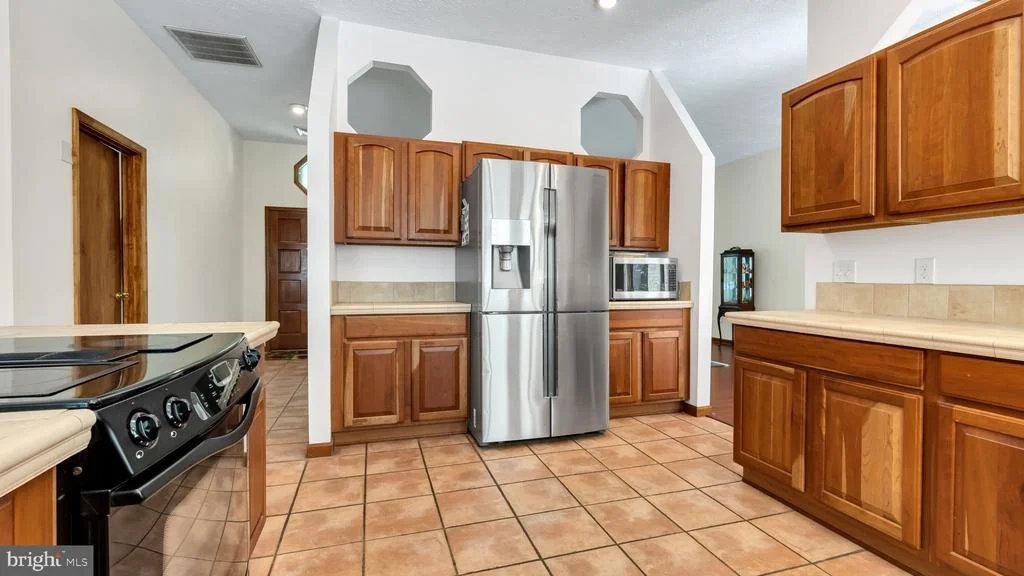 Photo of 14565 HONEYSUCKLE WAY