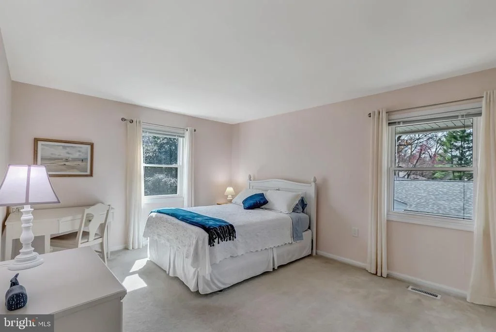 Photo of 13827 BEACON HOLLOW LANE