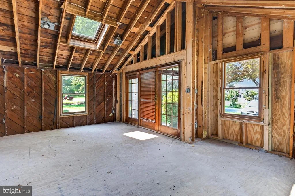 Photo of 111 WARDOUR DRIVE