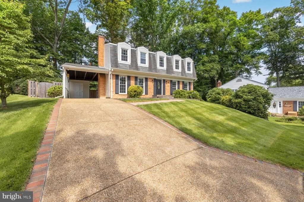 Photo of 8744 ARLEY DRIVE