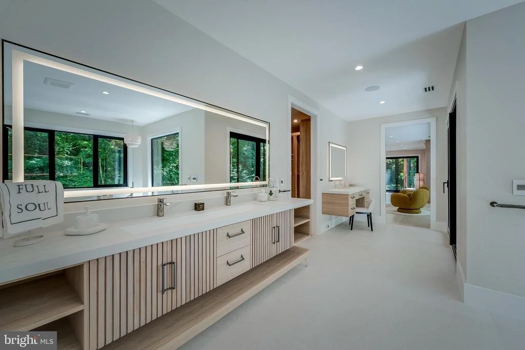 Photo of 7841 OLD DOMINION DRIVE