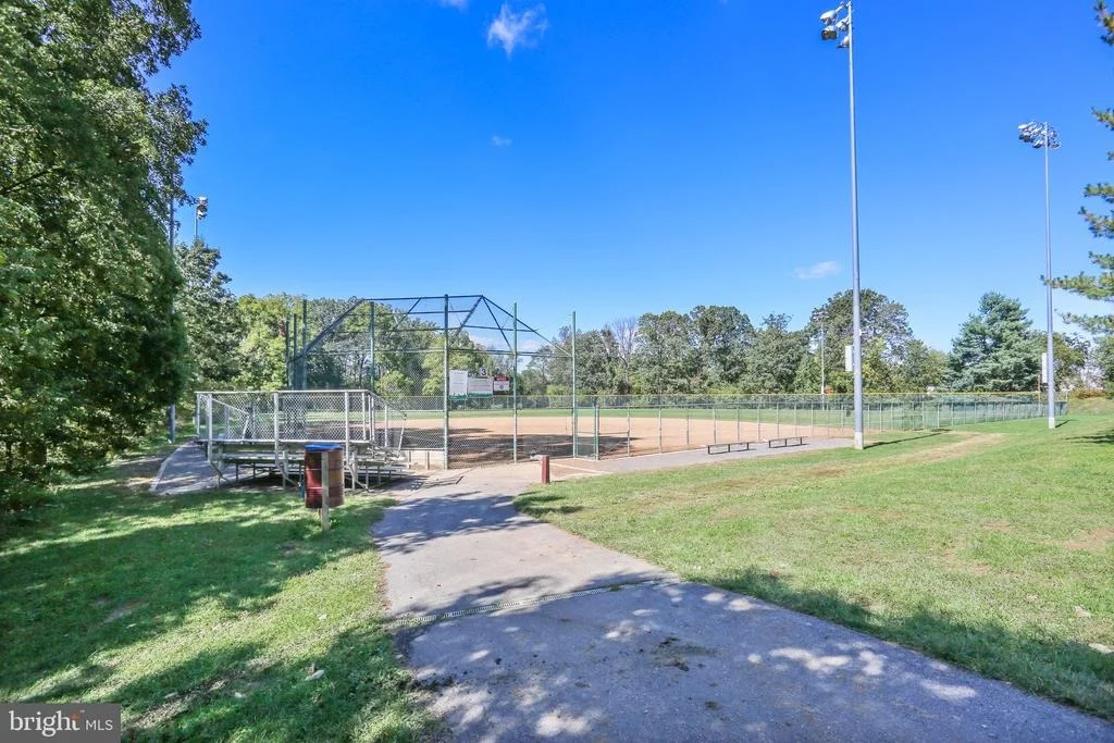 Photo of 19101 FOREST BROOK ROAD