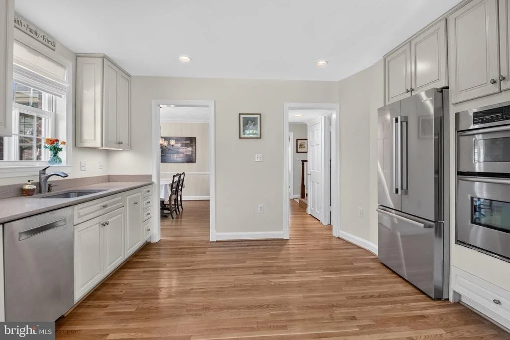 Photo of 104 WILLIAMSBURG DRIVE
