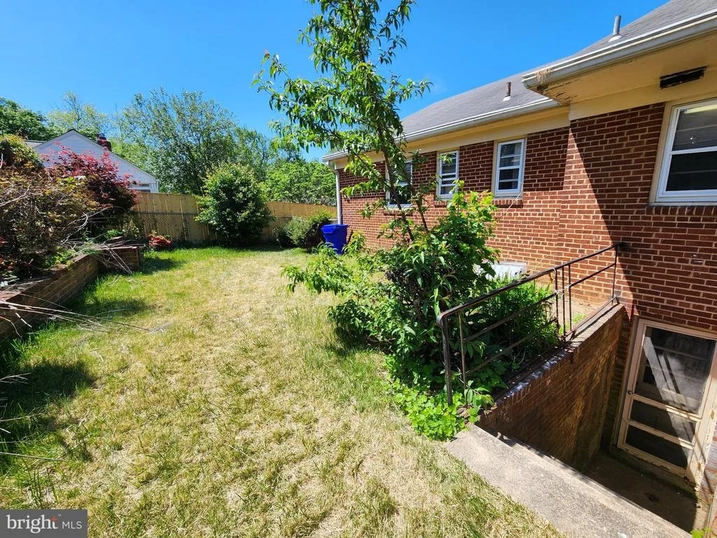 Photo of 9709 ADMIRALTY DRIVE