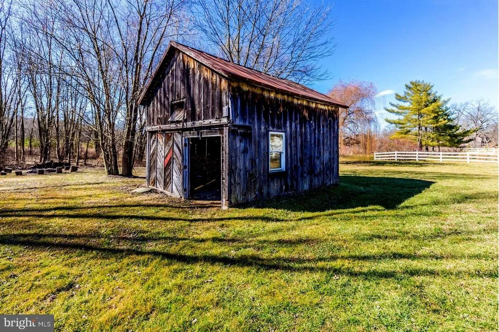Photo of 3412 LITTLESTOWN PIKE