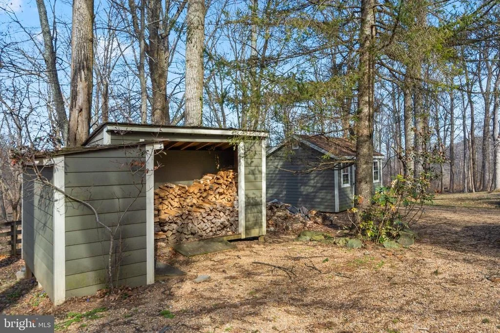 Photo of 17641 RAVEN ROCKS ROAD
