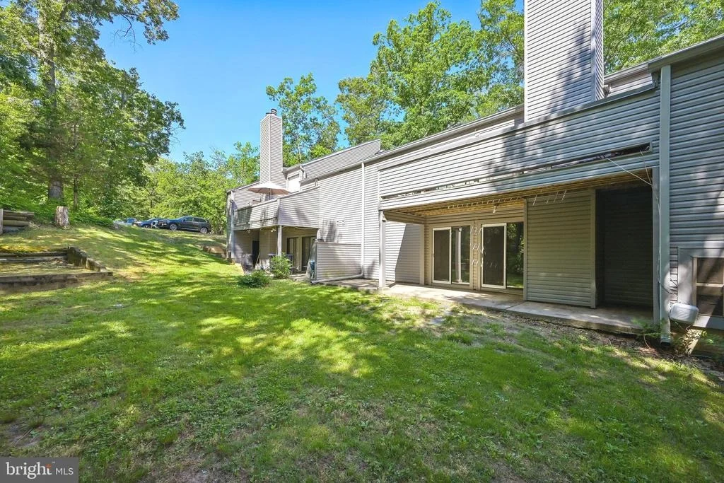 Photo of Unit 204 at 204 BROMLEY ESTATES