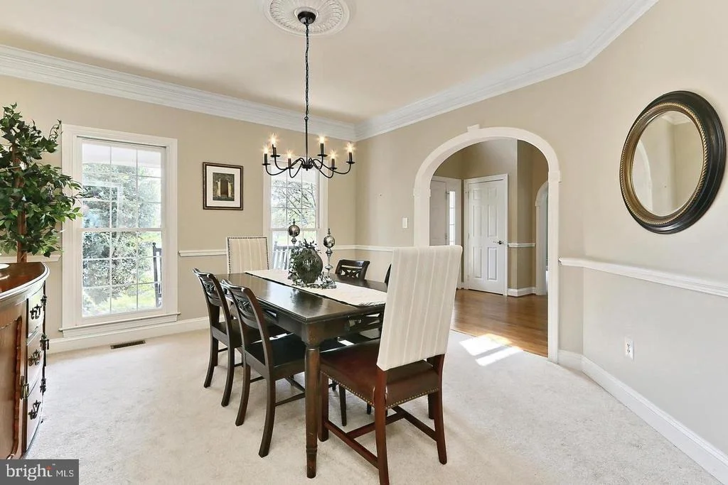 Photo of 5749 YEWING WAY