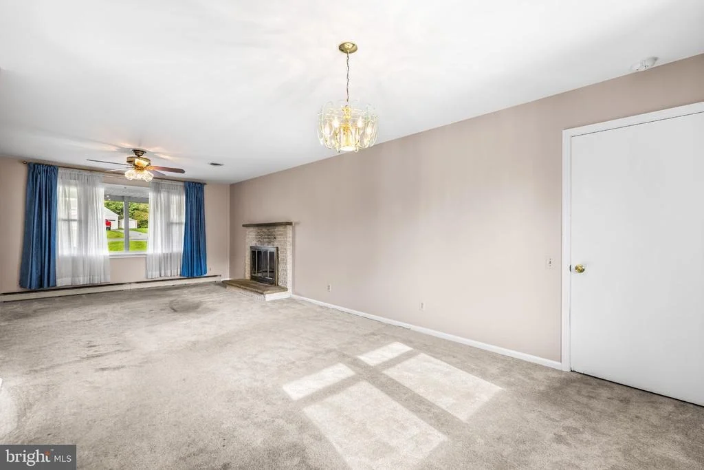 Photo of 12721 MANOR ROAD