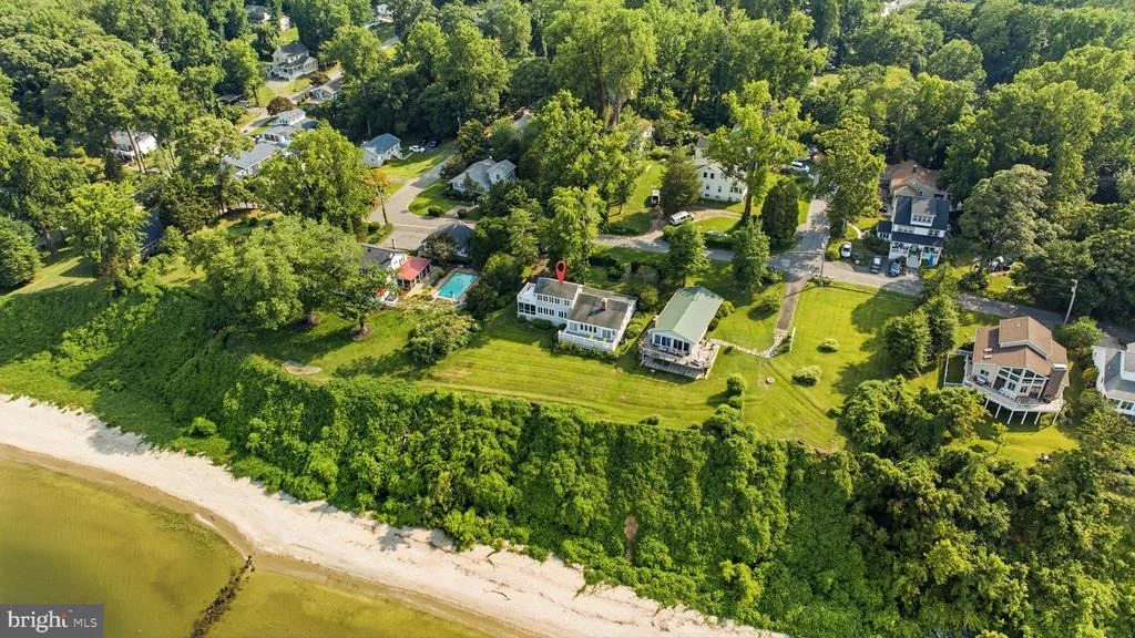 Photo of 5424 BEACH DRIVE