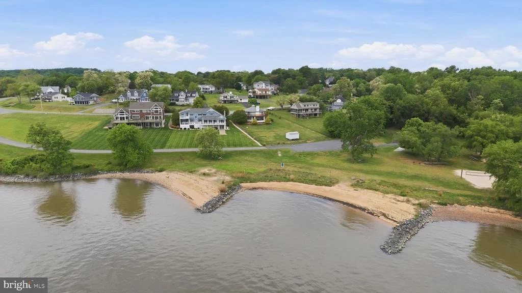 Photo of 160 CLIFFVIEW DRIVE