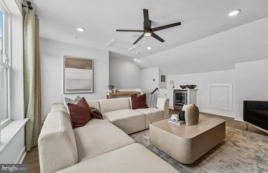Photo of 730 SHELLBARK LANE