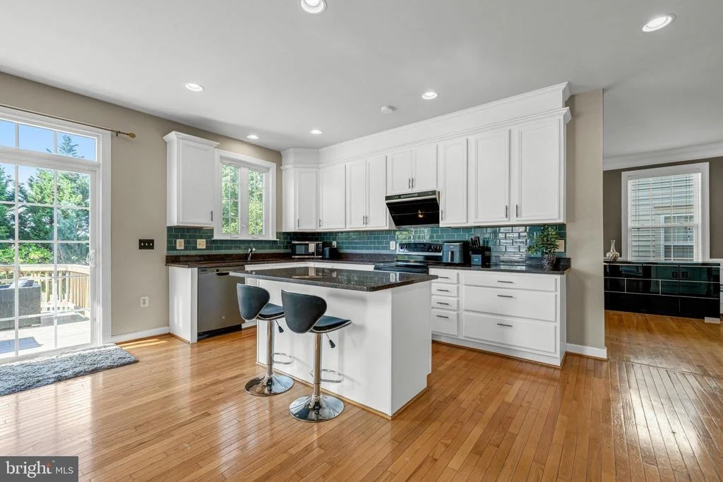 Photo of 42654 FRONTIER DRIVE