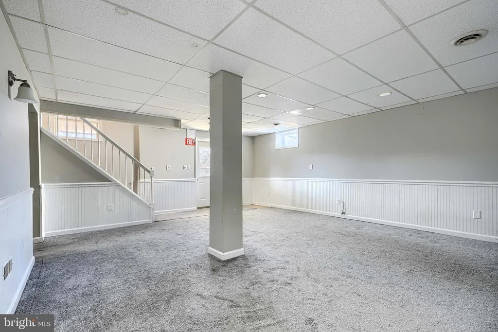 Photo of 10100 LEWIS DRIVE