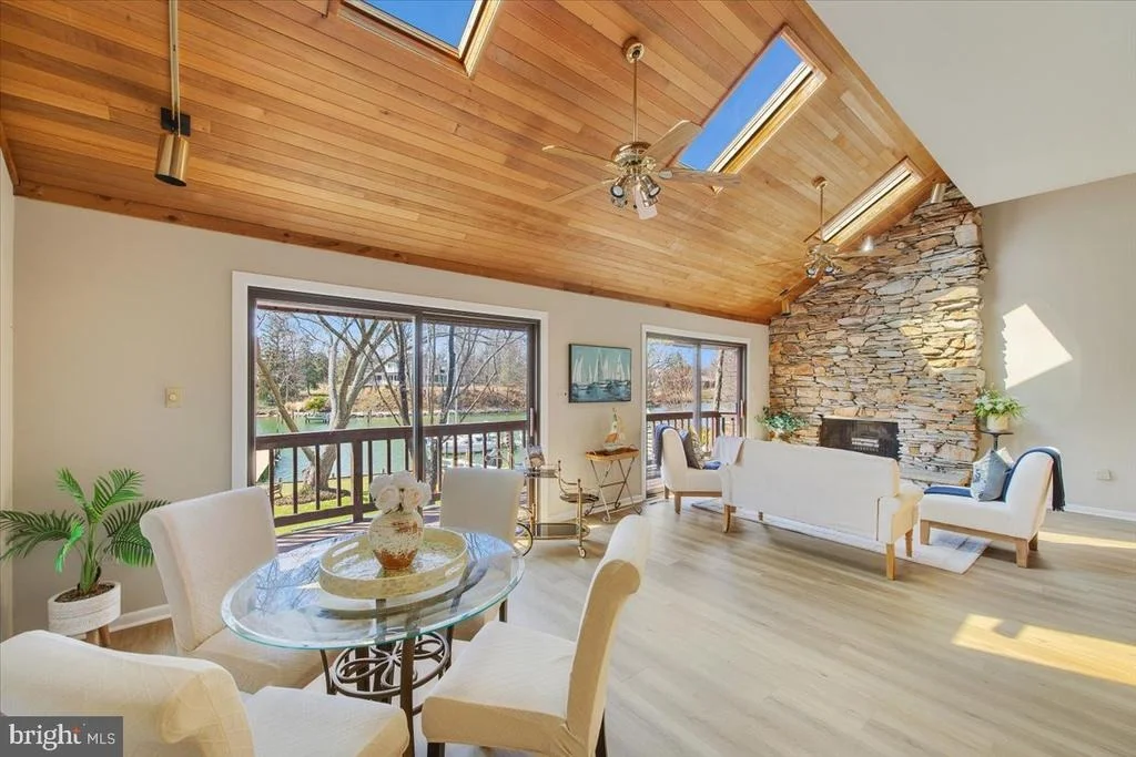 Photo of 1836 BURLEY LANE