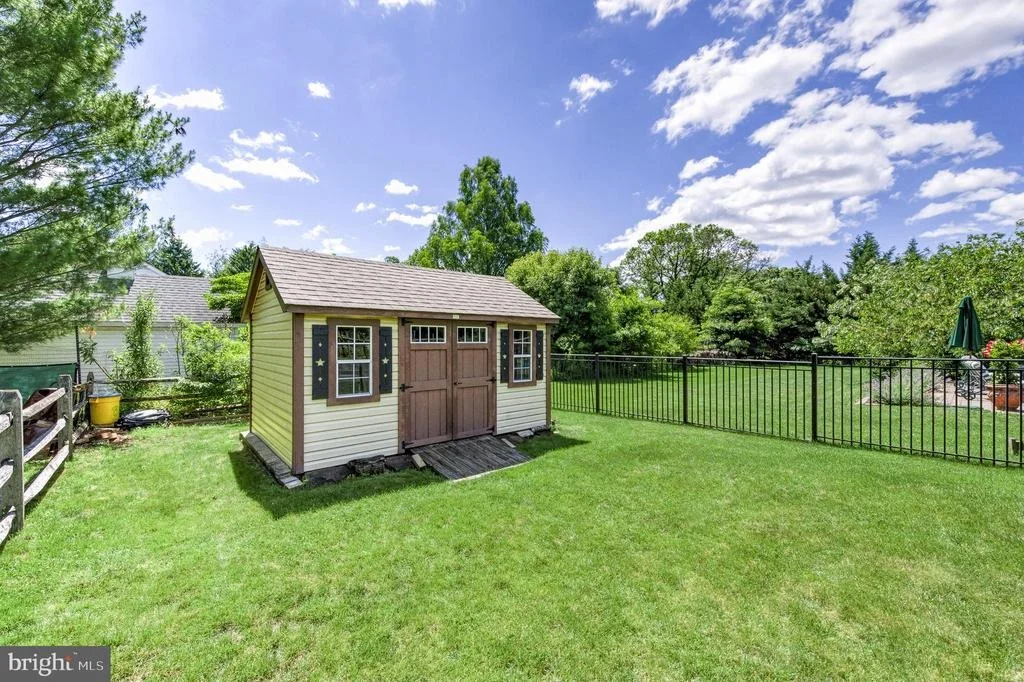 Photo of 24 MEADOW LANE