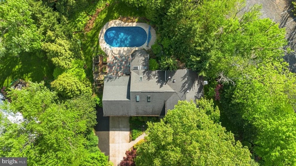 Photo of 7328 CENTENNIAL ROAD