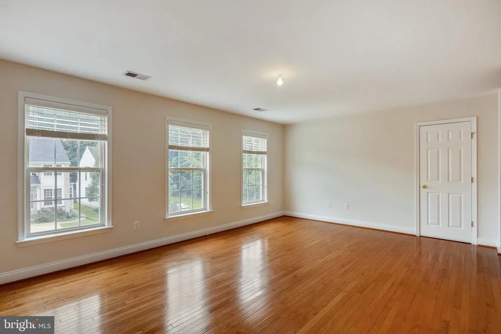 Photo of 9610 MASON LANE