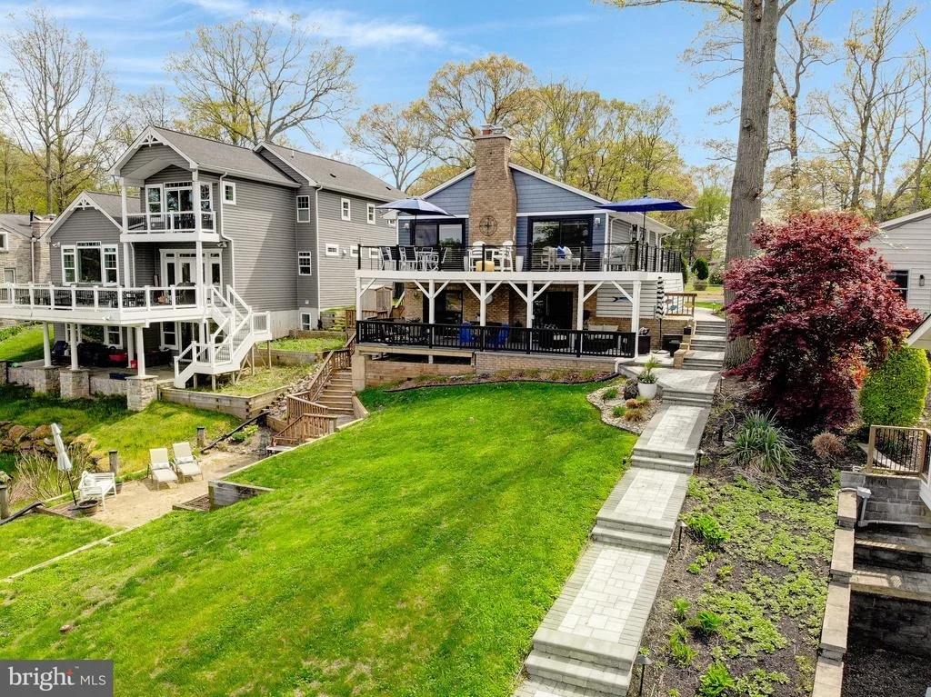 Photo of 1164 OAK VIEW DRIVE