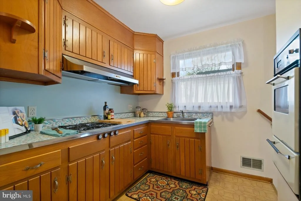 Photo of 8516 JENKINS ROAD