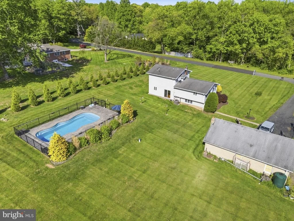 Photo of 3710 HILLTOP DRIVE