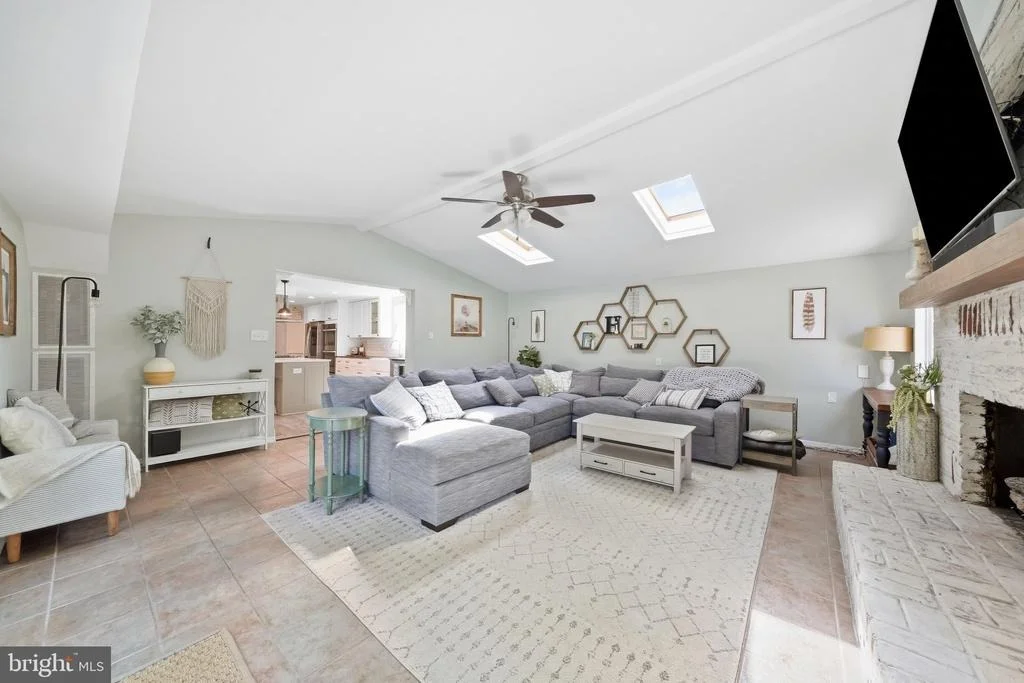 Photo of 1743 MAYFAIR PLACE