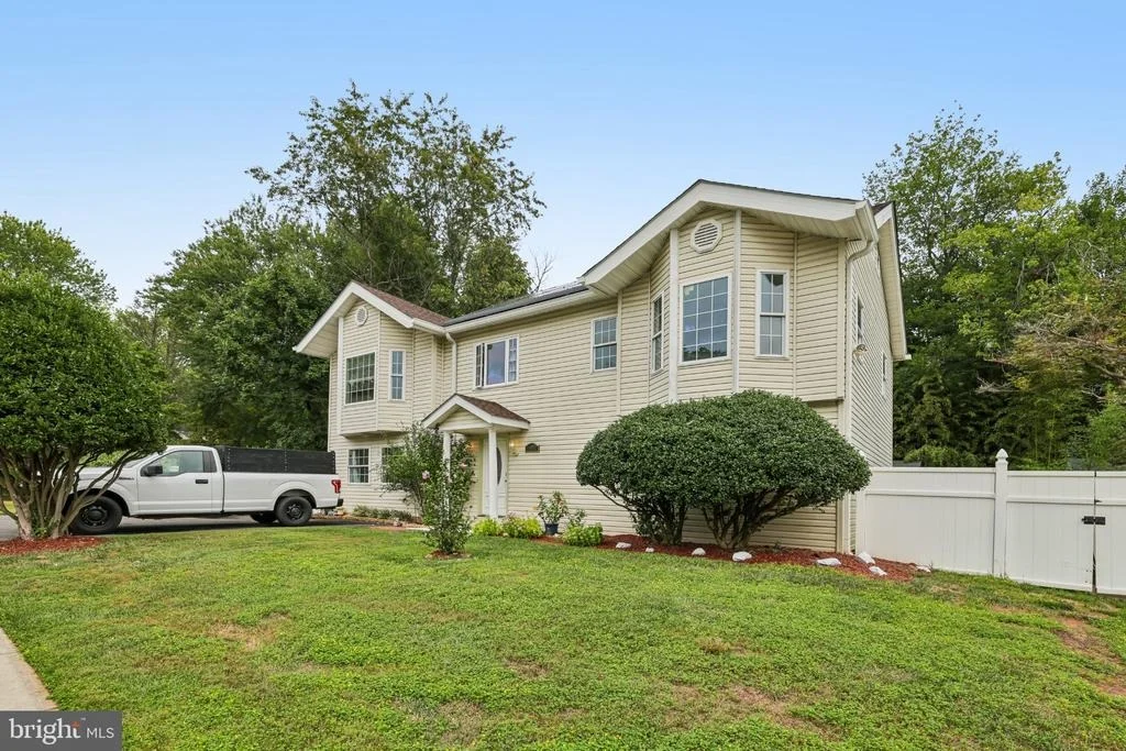 Photo of 19069 STALEYBRIDGE ROAD