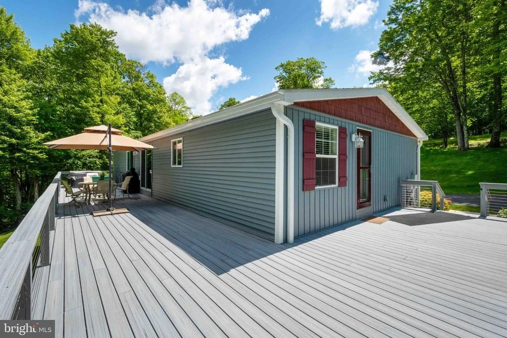 Photo of 511 HILLTOP ROAD