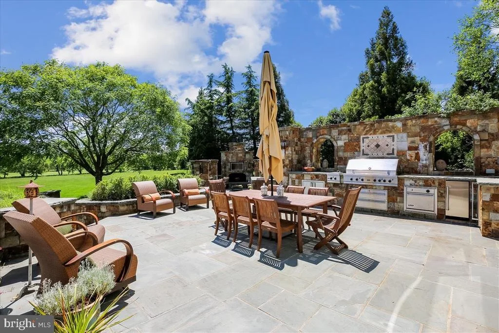 Photo of 21129 GOLF ESTATES DRIVE