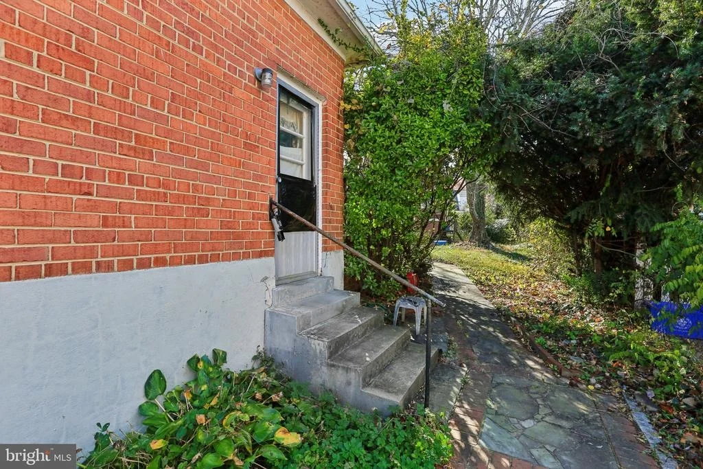 Photo of 3608 JANET ROAD