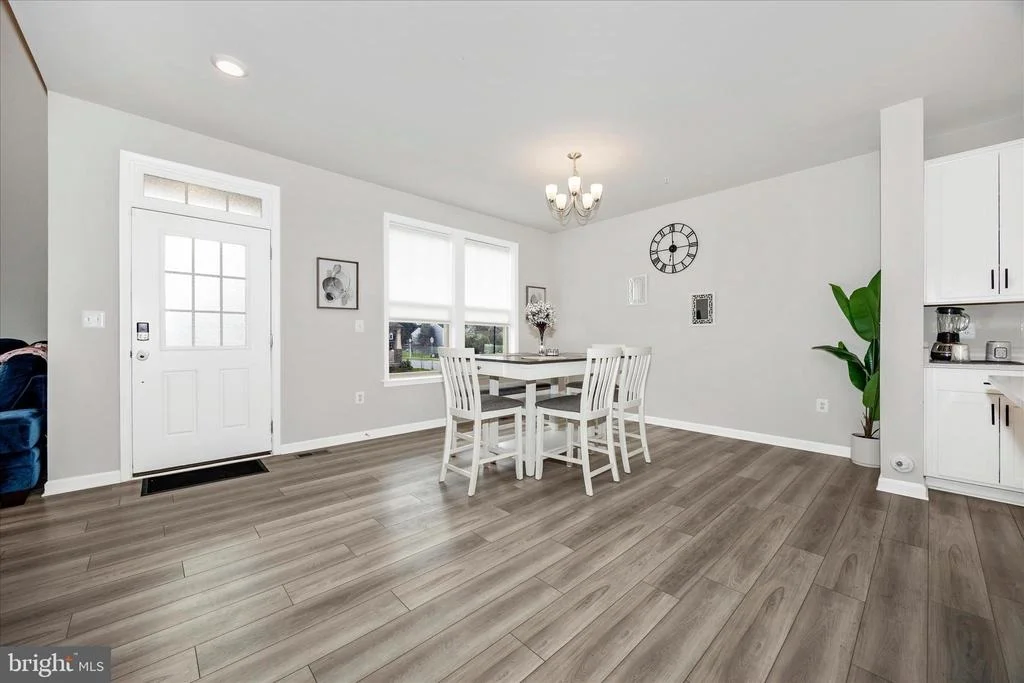 Photo of 1701 EVANSBERRY DR