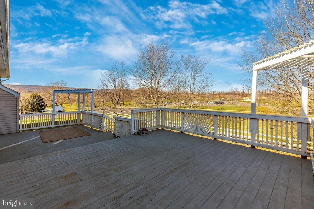 Photo of 17112 MAGIC MOUNTAIN DRIVE