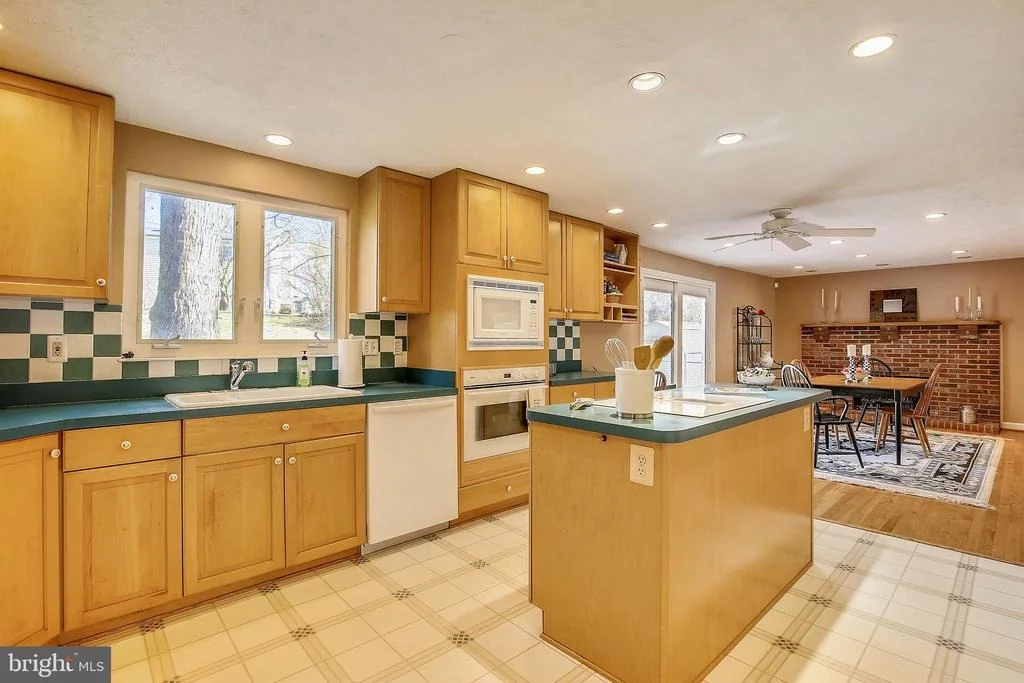 Photo of 19404 FRAMINGHAM DRIVE