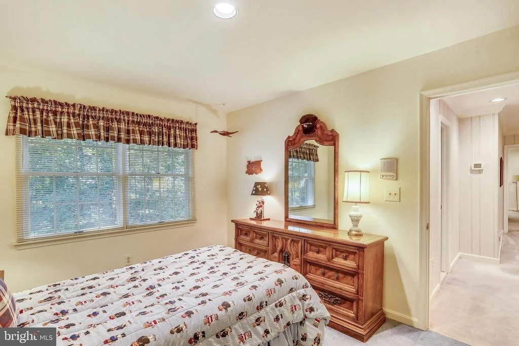 Photo of 7700 WARFIELD ROAD