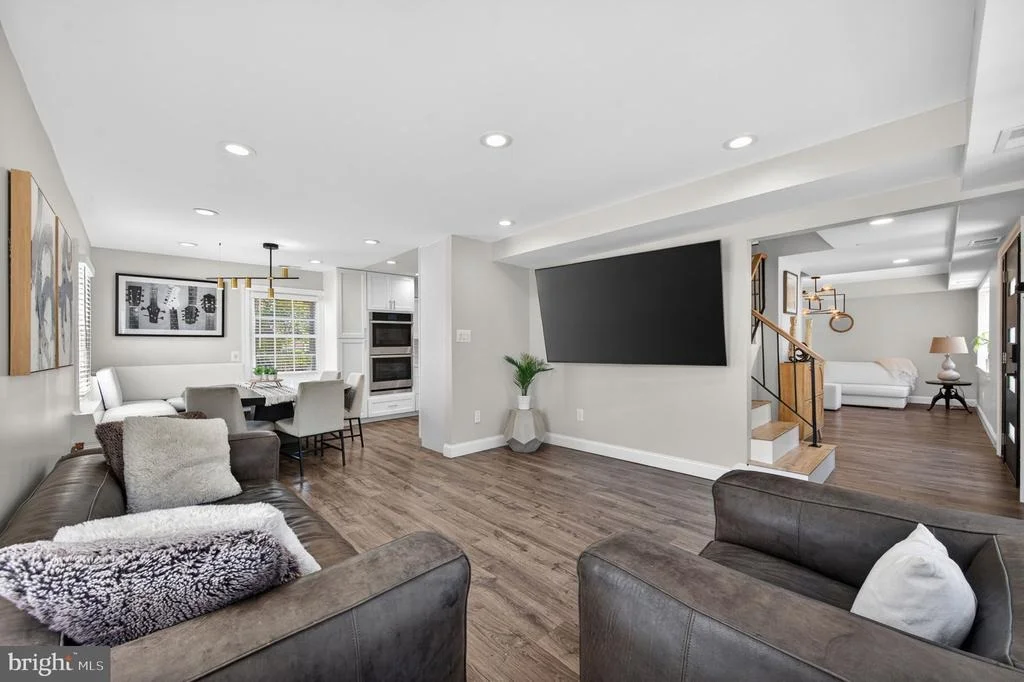 Photo of 4202 MINSTRELL LANE