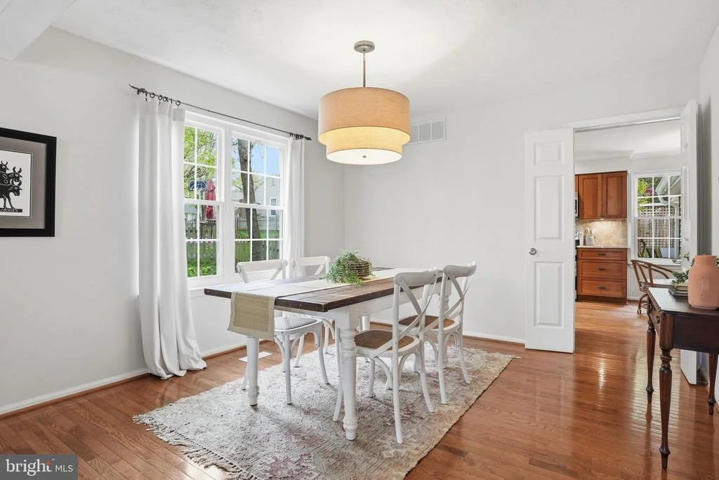 Photo of 289 COLLEGE MANOR DRIVE