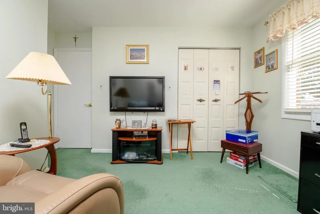 Photo of 417 NOLLMEYER ROAD