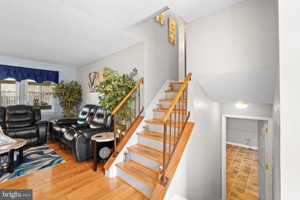 Photo of 5210 VIENNA DRIVE