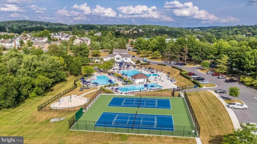 Photo of 9005 SHADYBROOK DRIVE