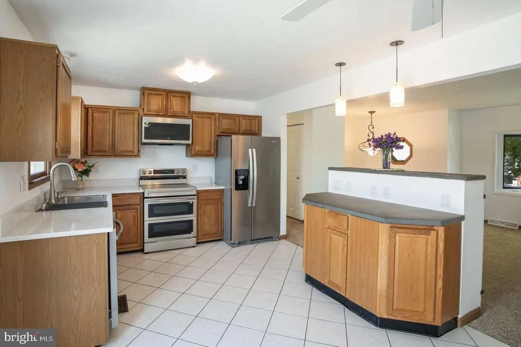 Photo of 908 HORIZON ROAD