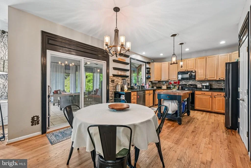 Photo of 6729 LOWES LANE