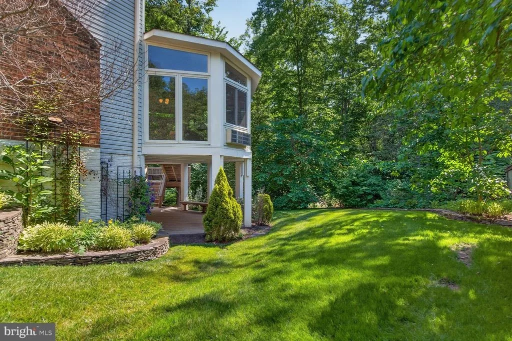 Photo of 7801 HUNTSMAN BOULEVARD