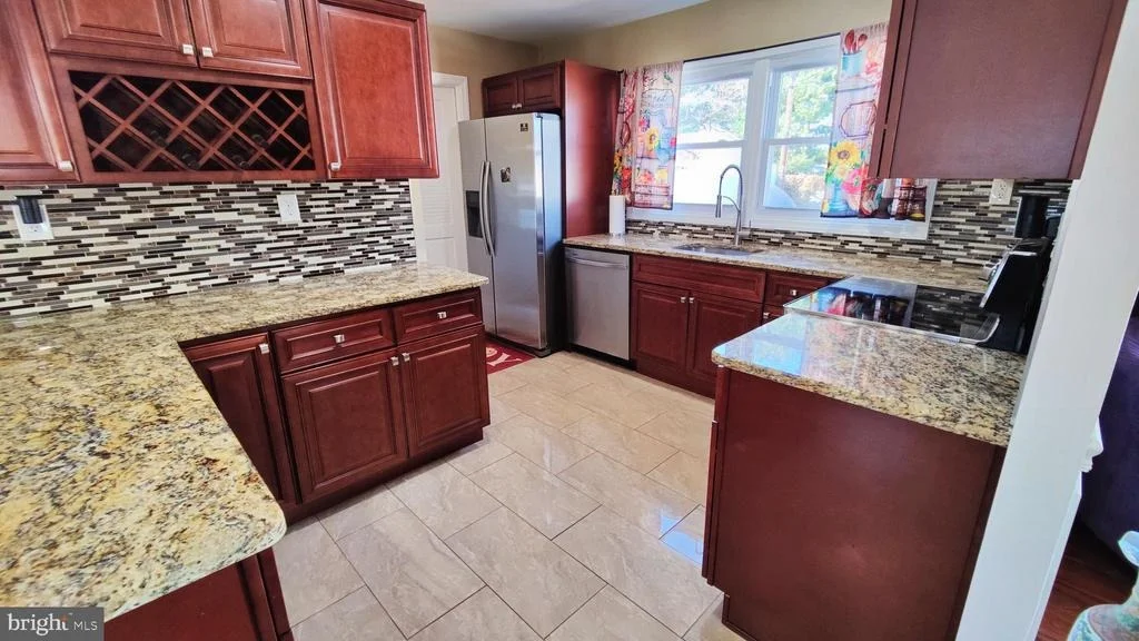 Photo of 146 GLENVIEW LANE