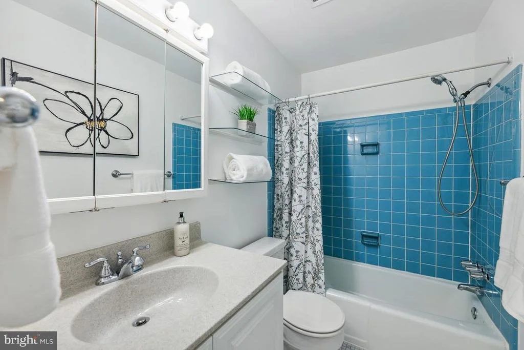 Photo of 9436 WALLINGFORD DRIVE