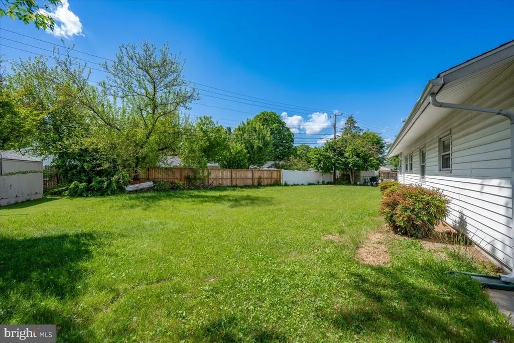 Photo of 302 MANOR COURT