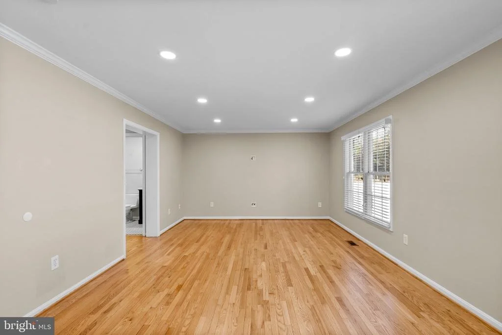 Photo of 1117 CRESTHAVEN DRIVE